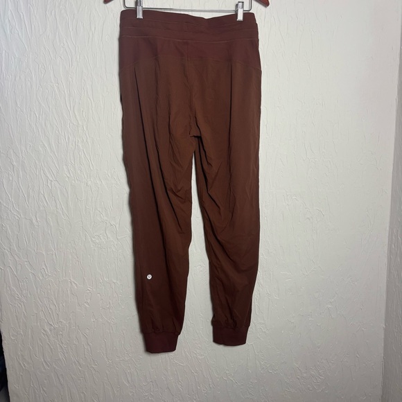Lululemon Dance Studio Mid-Rise Jogger in the color Roasted Brown Size 8 - Picture 4 of 7
